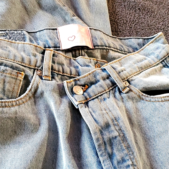 Revice Denim - Picture 2 of 16